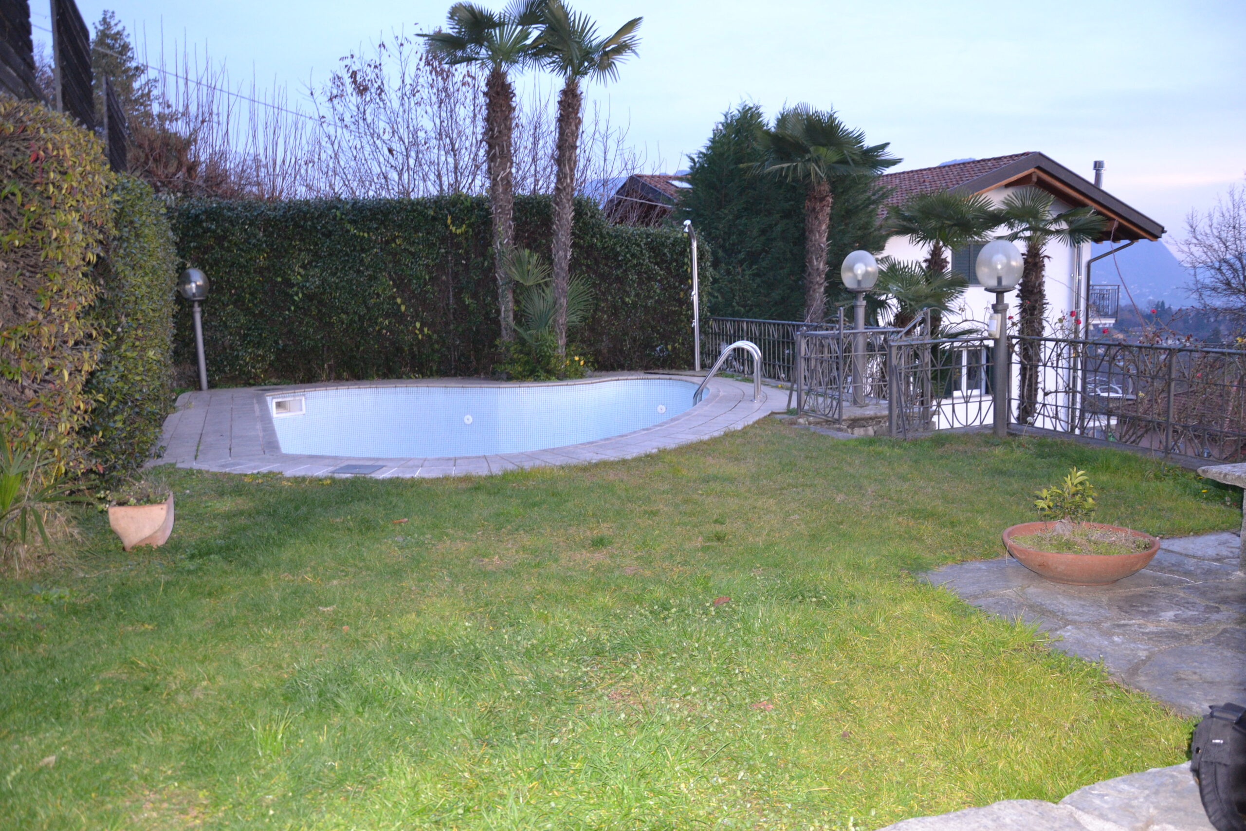 Anteprima foto Villa Indipendente con piscina, Zoverallo