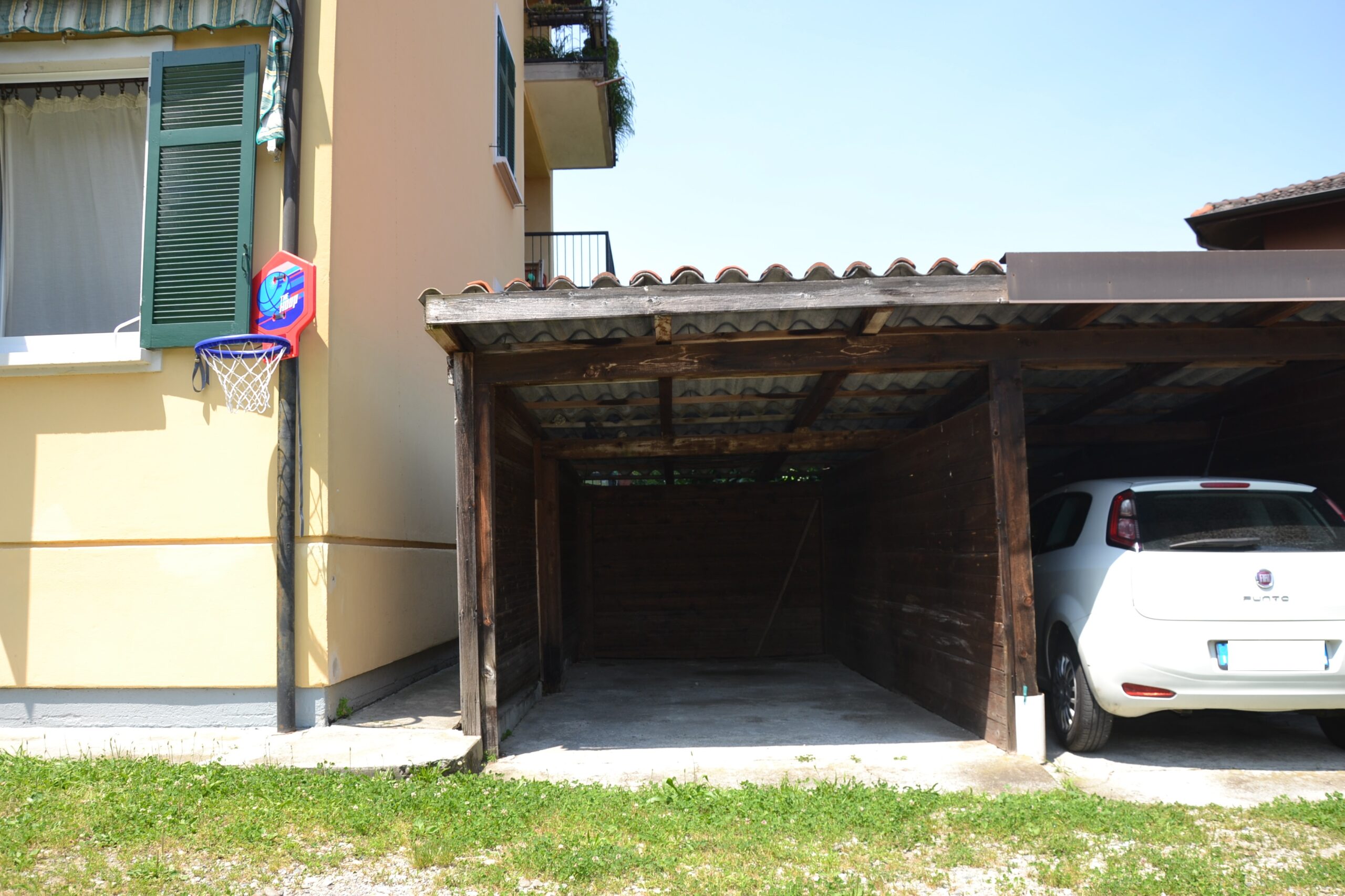 Anteprima foto Quadrilocale con terrazzo e Box, Baveno