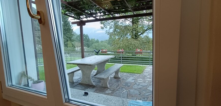 Foto Villa indipendente con giardino, Gravellona Toce