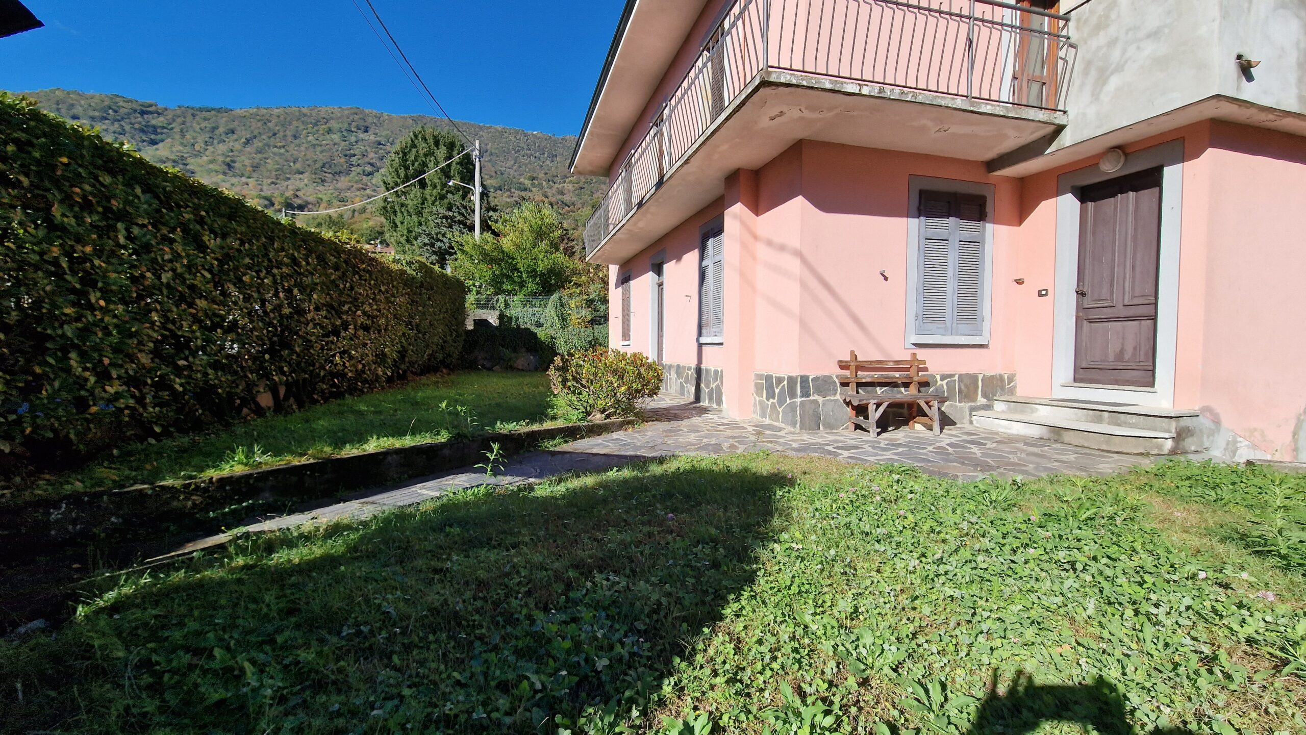 Anteprima foto Casa bifamiliare di ampia metratura con giardino, Casale Corte Cerro