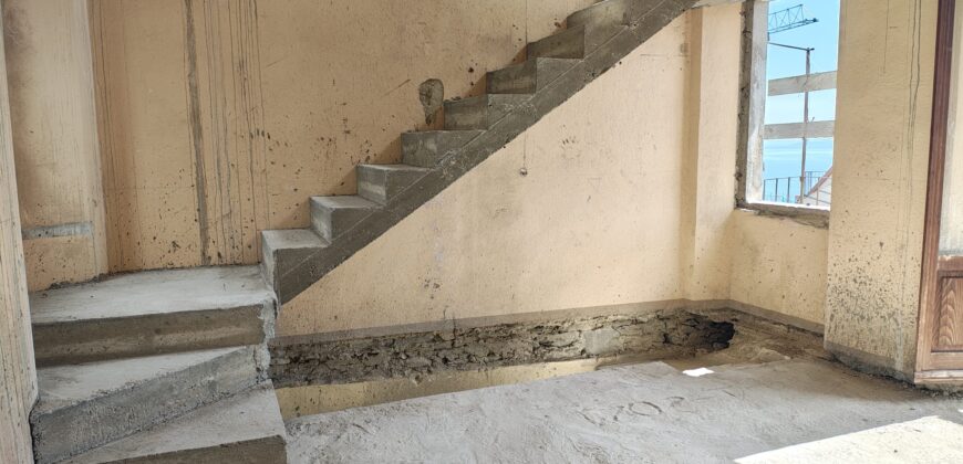 Foto Porzione di casa con vista lago, Arizzano