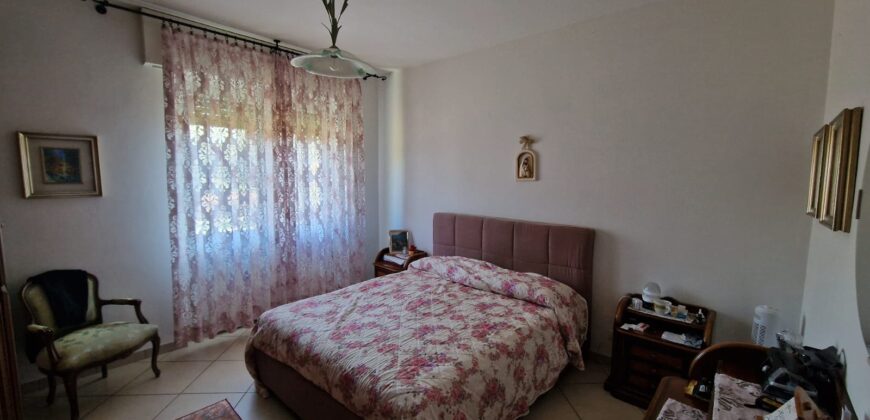 Foto Villa bifamiliare con ampio giardino, Pedemonte