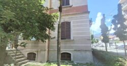 Anteprima foto Quadrilocale con balconi, in centro ad Intra