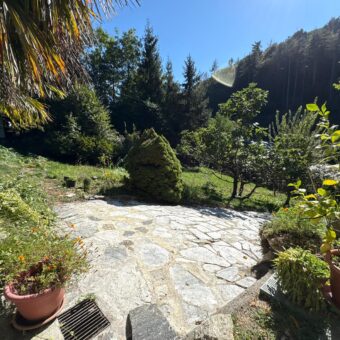 Casa indipendente con box e terreno, Pian di nava