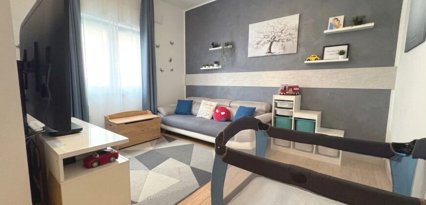 Foto Casa indipendente ristrutturata con terrazzo e giardino, Fondotoce