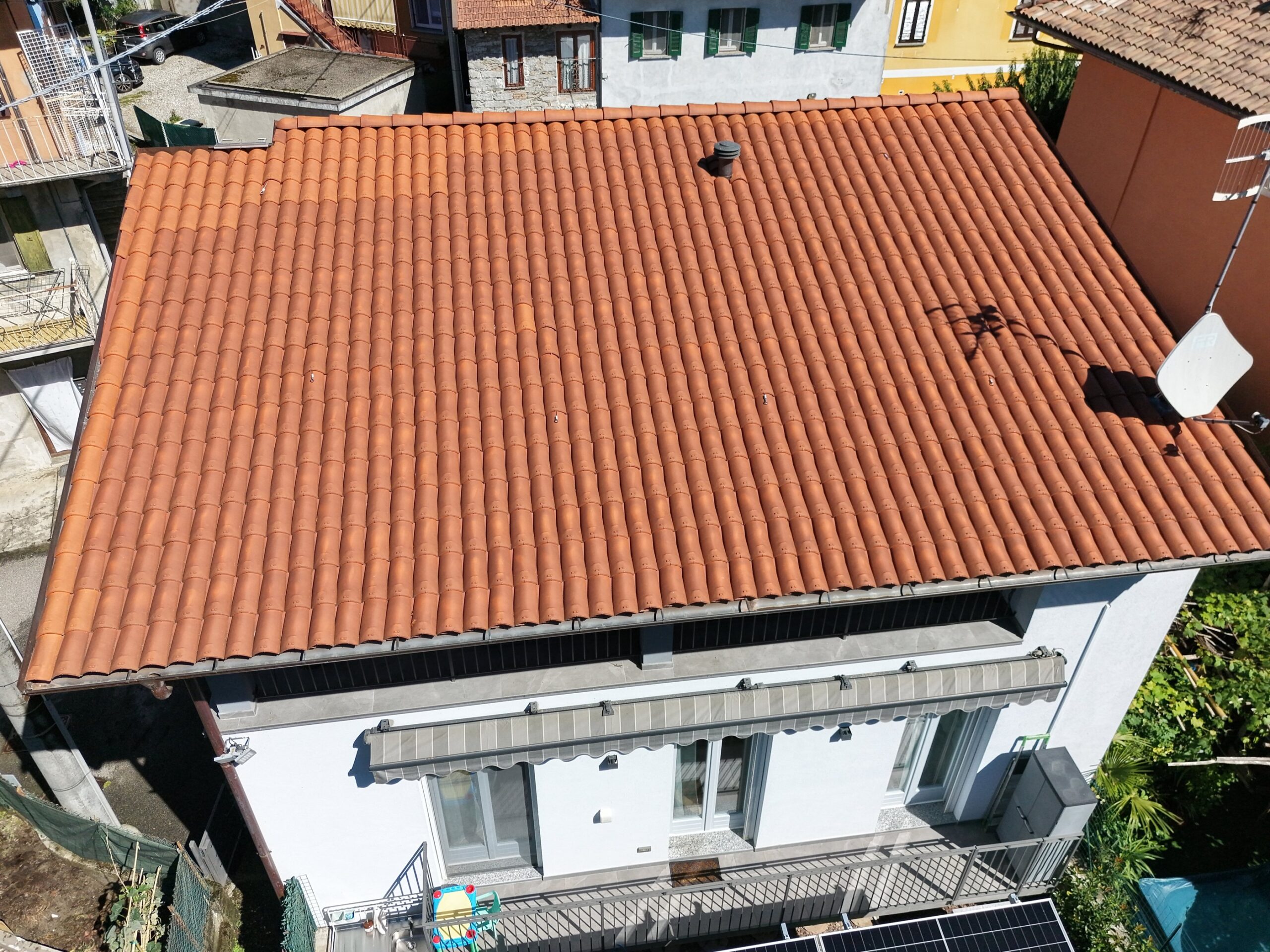 Foto Casa indipendente ristrutturata con terrazzo e giardino, Fondotoce