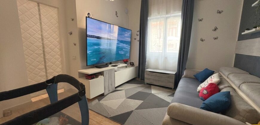 Foto Casa indipendente ristrutturata con terrazzo e giardino, Fondotoce