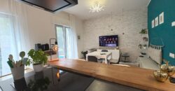 Anteprima foto Casa indipendente ristrutturata con terrazzo e giardino, Fondotoce