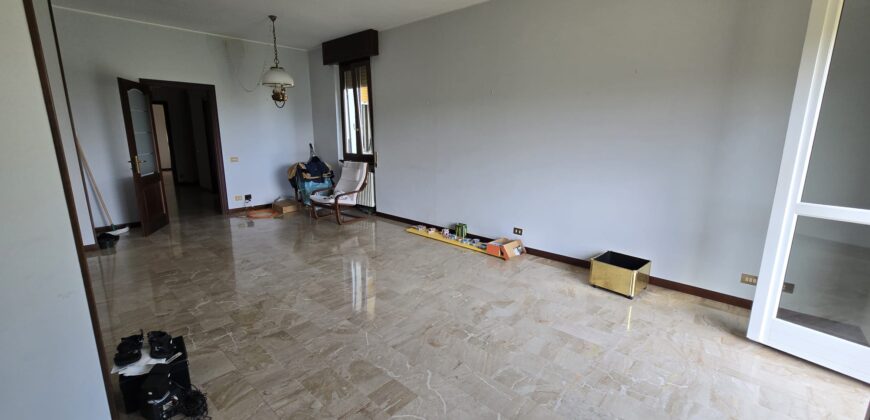 Foto Affittasi quadrilocale con box e cantina, Verbania