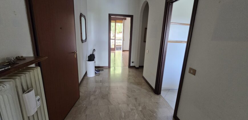 Foto Affittasi quadrilocale con box e cantina, Verbania
