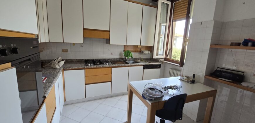 Foto Affittasi quadrilocale con box e cantina, Verbania