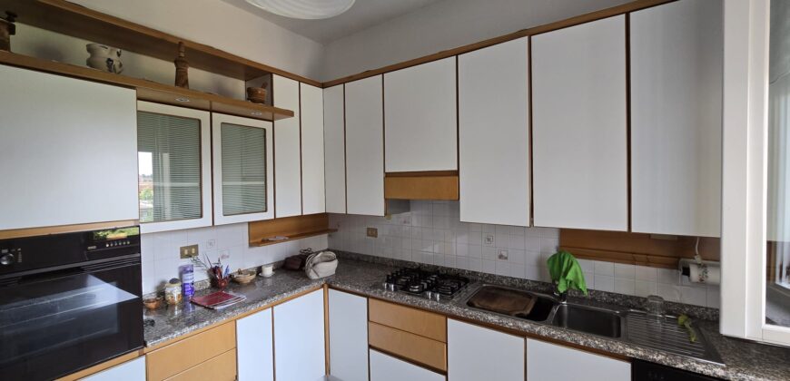 Foto Affittasi quadrilocale con box e cantina, Verbania