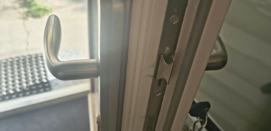 Foto Cambiasca: casa indipendente con posti auto