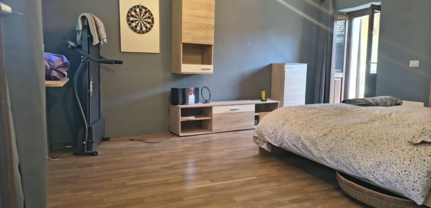 Foto Cambiasca: casa indipendente con posti auto