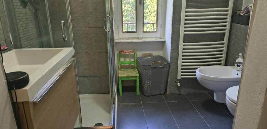 Foto Cambiasca: casa indipendente con posti auto