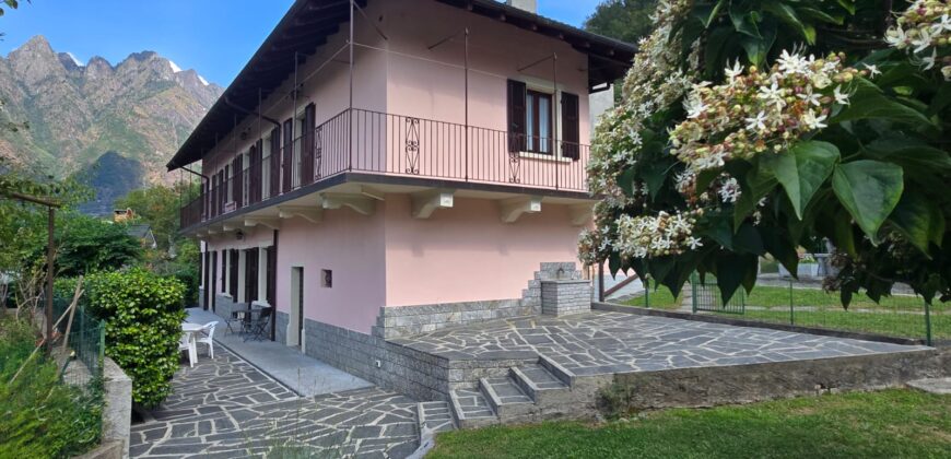 Foto Villetta indipendente con giardino pronta da abitare, Migiandone