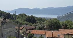 Anteprima foto Appartamento con terrazzo e due posti auto, Vignone