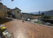 Appartamento con terrazzo e due posti auto, Vignone