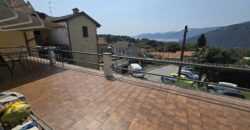 Anteprima foto Appartamento con terrazzo e due posti auto, Vignone