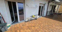 Anteprima foto Appartamento con terrazzo e due posti auto, Vignone