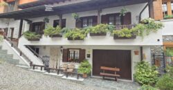 Anteprima foto Casa semi-indipendente su tre livelli con box e taverna, Migiandone
