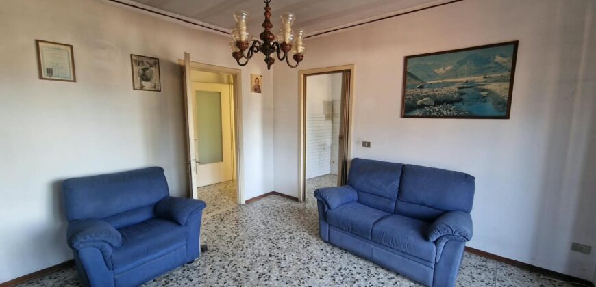 Foto Ampio quadrilocale da ristrutturare, Casale Corte Cerro