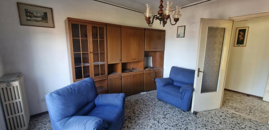 Foto Ampio quadrilocale da ristrutturare, Casale Corte Cerro