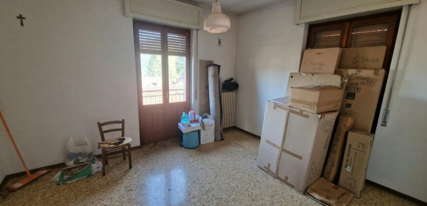 Foto Ampio quadrilocale da ristrutturare, Casale Corte Cerro