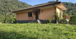 Anteprima foto CAMBIASCA: VILLA INDIPENDENTE CON GIARDINO